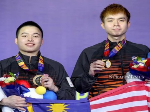 Aaron Chia và Soh Wooi Yik đem về huy chương vàng thứ 3 cho cầu lông Malaysia