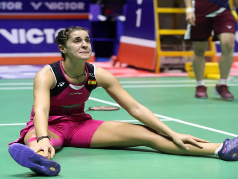 Carolina Marin tặng toàn bộ huy chương của mình cho các bác sỹ tuyến đầu chống dịch Covid