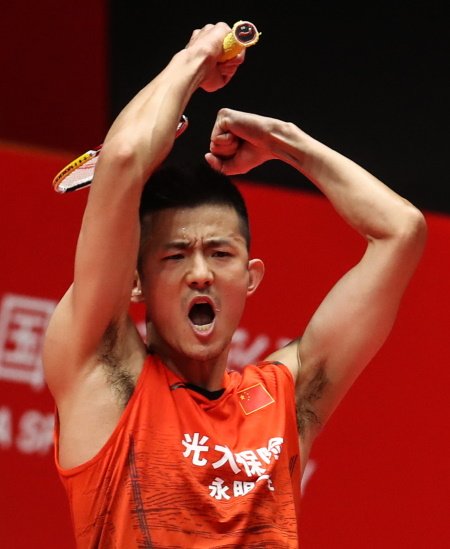 Chen Long rất vui mừng sau khi đánh bại Chou Tien Chen lần thứ chín liên tiếp.