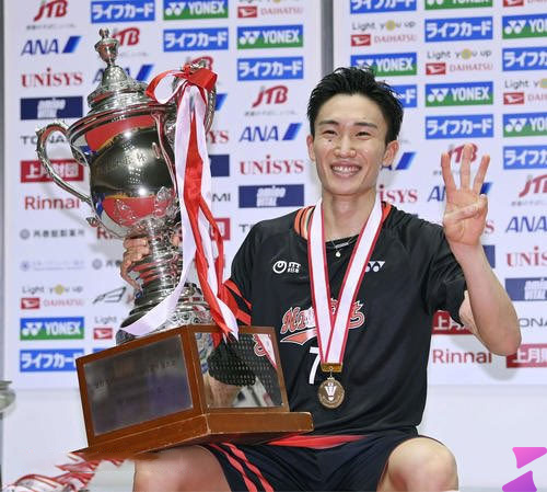 Kento momota 