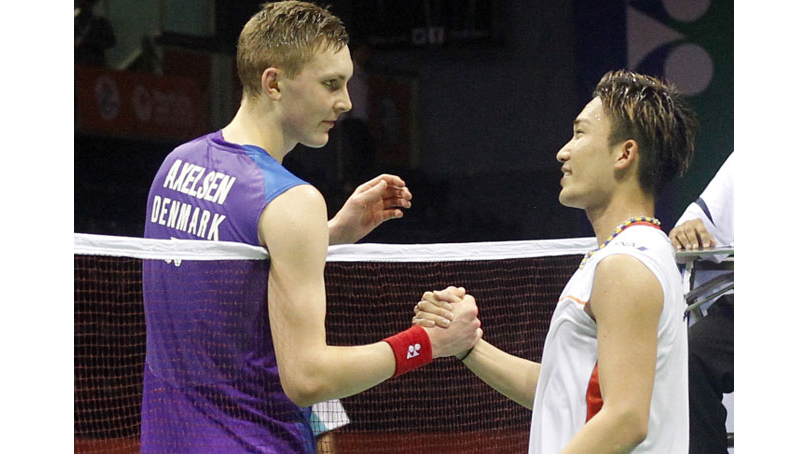 Kento Momota và Viktor Axelsen